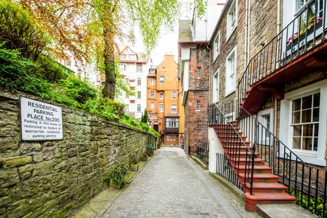 Appartamento Famous House, 1 Minute From Edinburgh Castle Esterno foto